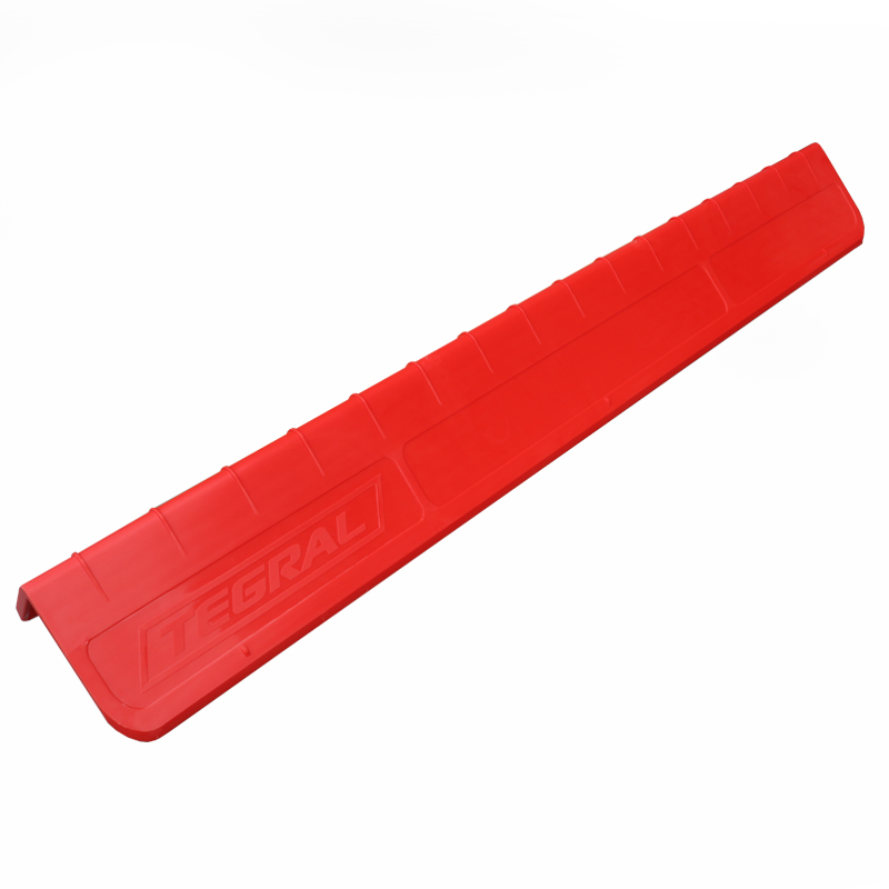 High Grade Pallet Angles - LA1050 Red